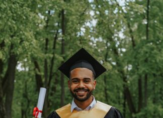 Pride Oslo: Oppdag Magien Bak Byens Mest Fargerike Feiring!